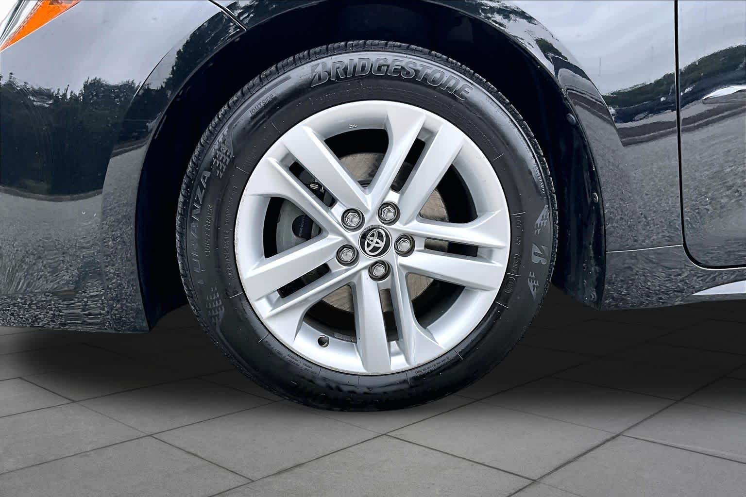 Used 2019 Midnight Black Metallic Toyota SE image 11