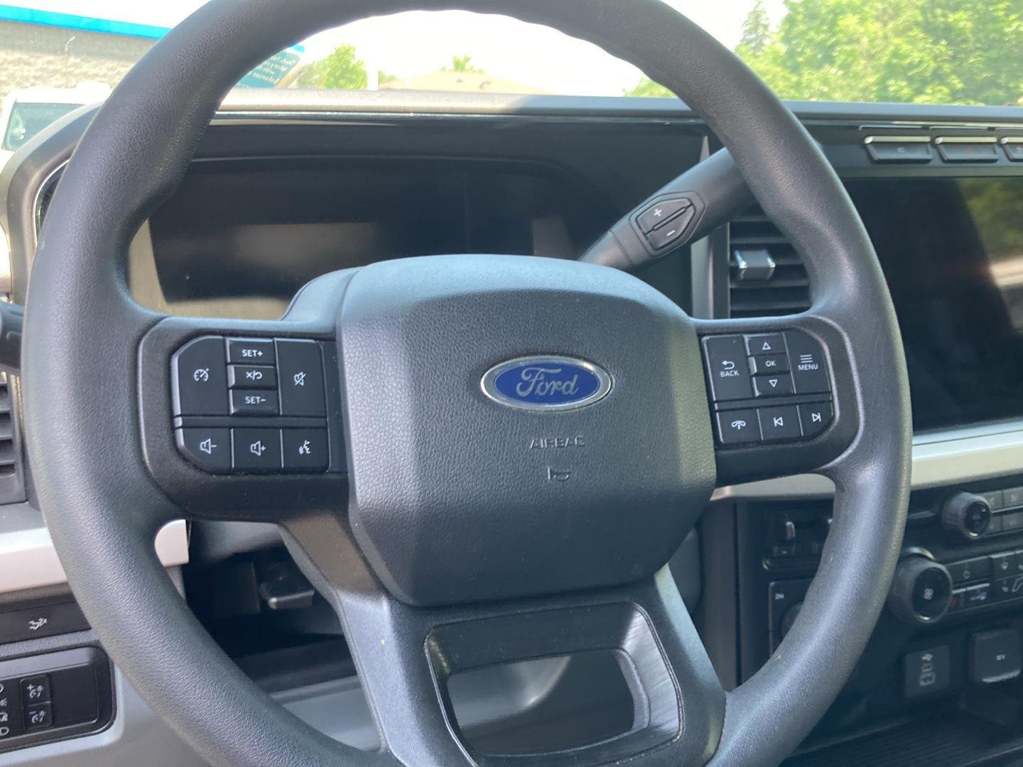 Used 2023 Black Metallic Ford XLT image 19