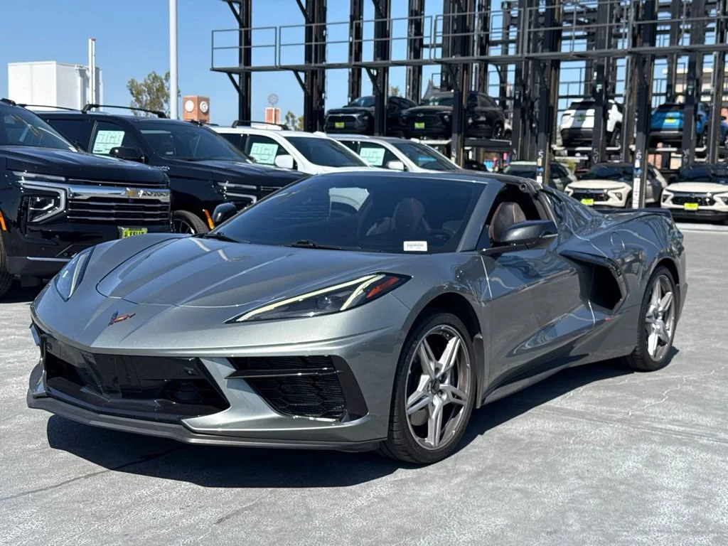 Used 2023 Hypersonic Gray Metallic Chevrolet 3LT image 1