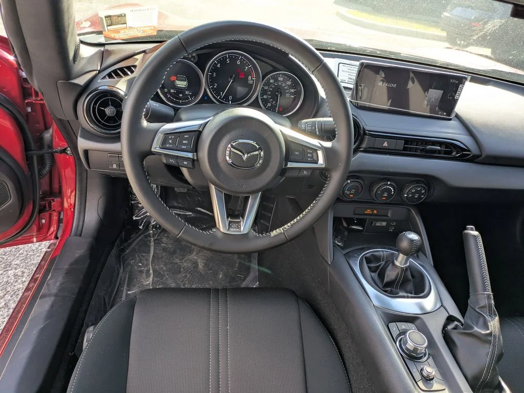 2025 Mazda MX-5 Miata Sport - Photo 14