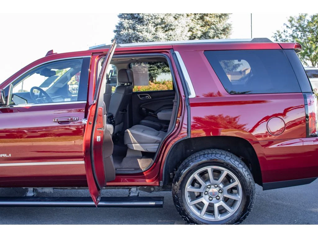 Used 2020 Crimson Red Tintcoat GMC Denali image 17