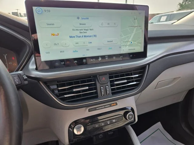 Used 2023 White Ford Active image 26