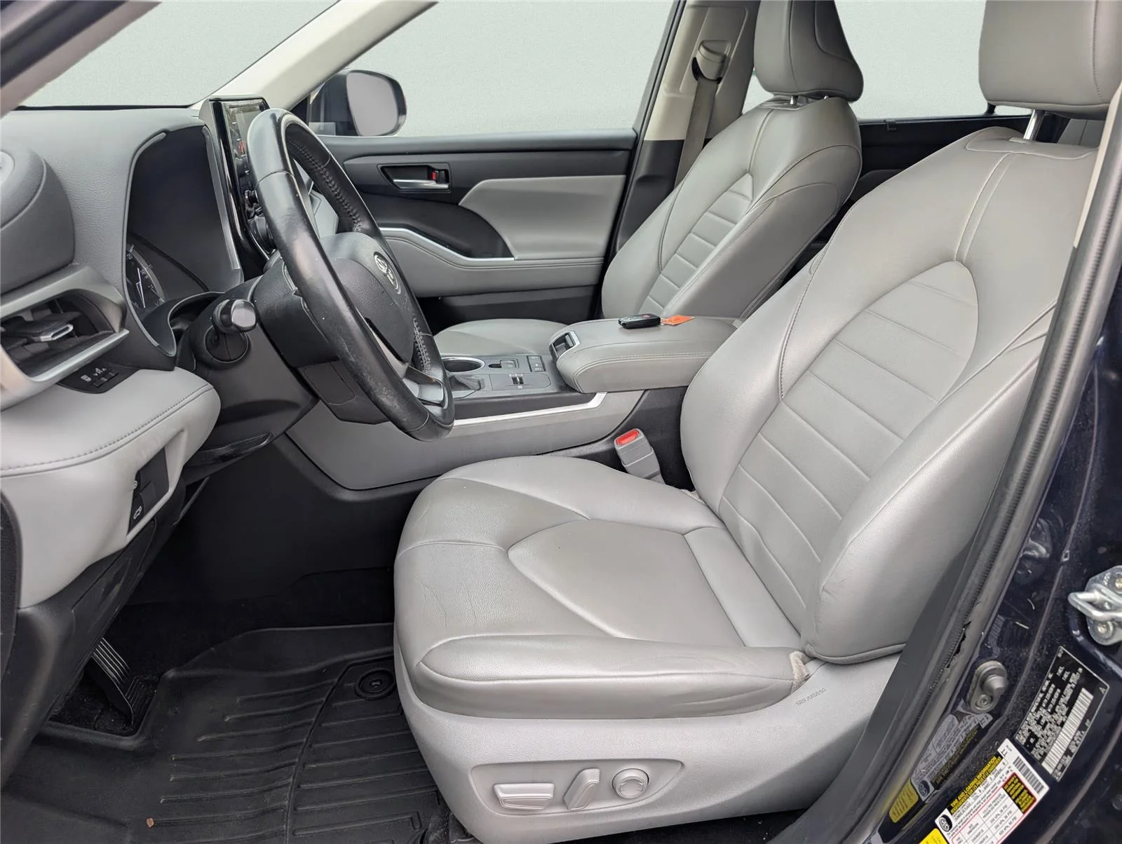 Used 2022 Blueprint Toyota XLE image 12