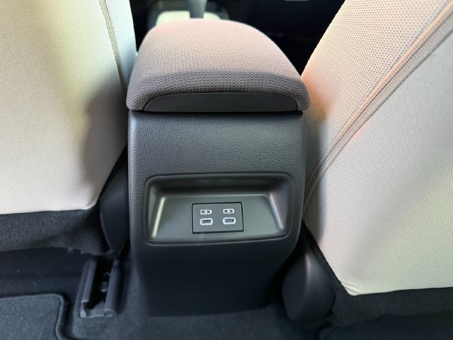Used 2026  Toyota LE image 39