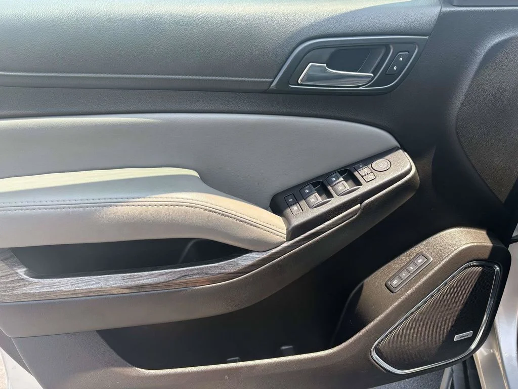 Used 2018 Silver Chevrolet LT image 18