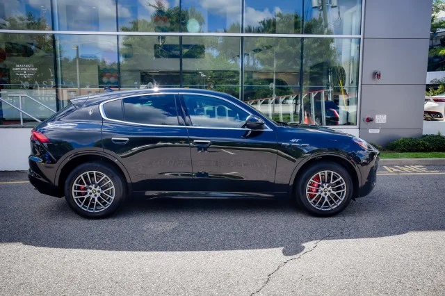 New 2024 Nero Tempesta Metallic Maserati GT image 8