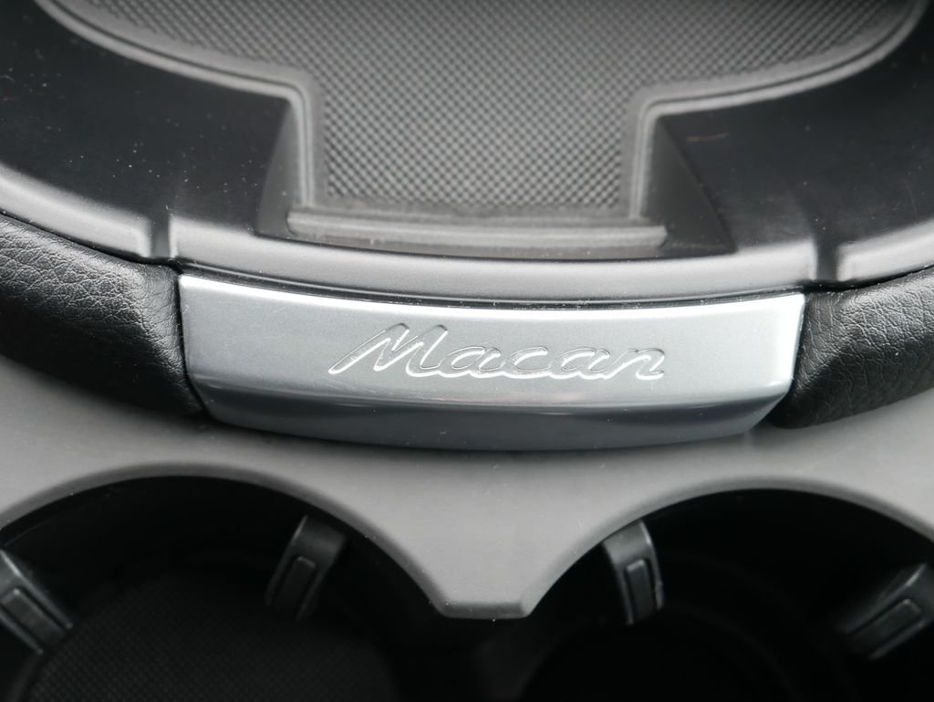 Used 2022 Silver Porsche Base image 26
