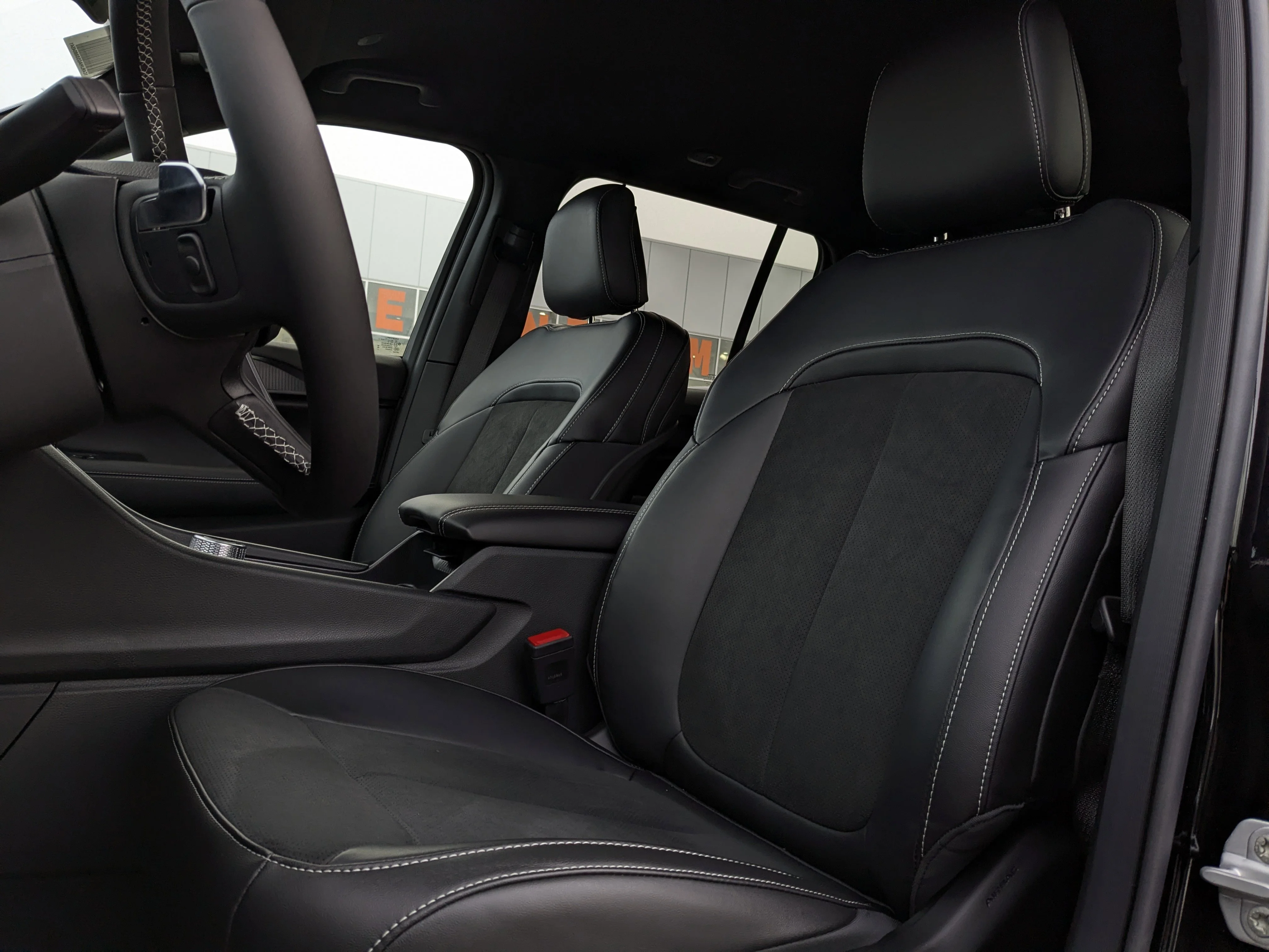New 2025 Black Jeep Altitude - - Power Liftgate - Wireless Charging - 20 Black Wheels - Remote Start & More image 14