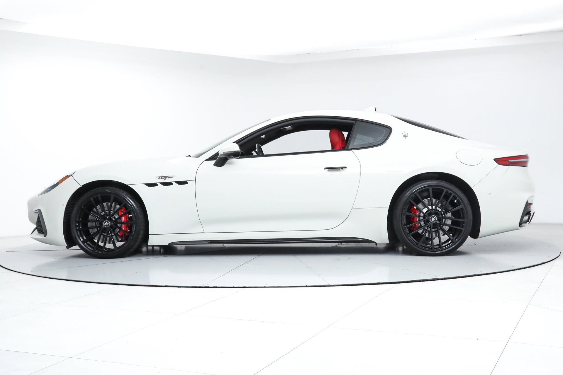 2024 Maserati Granturismo Trofeo photo 2
