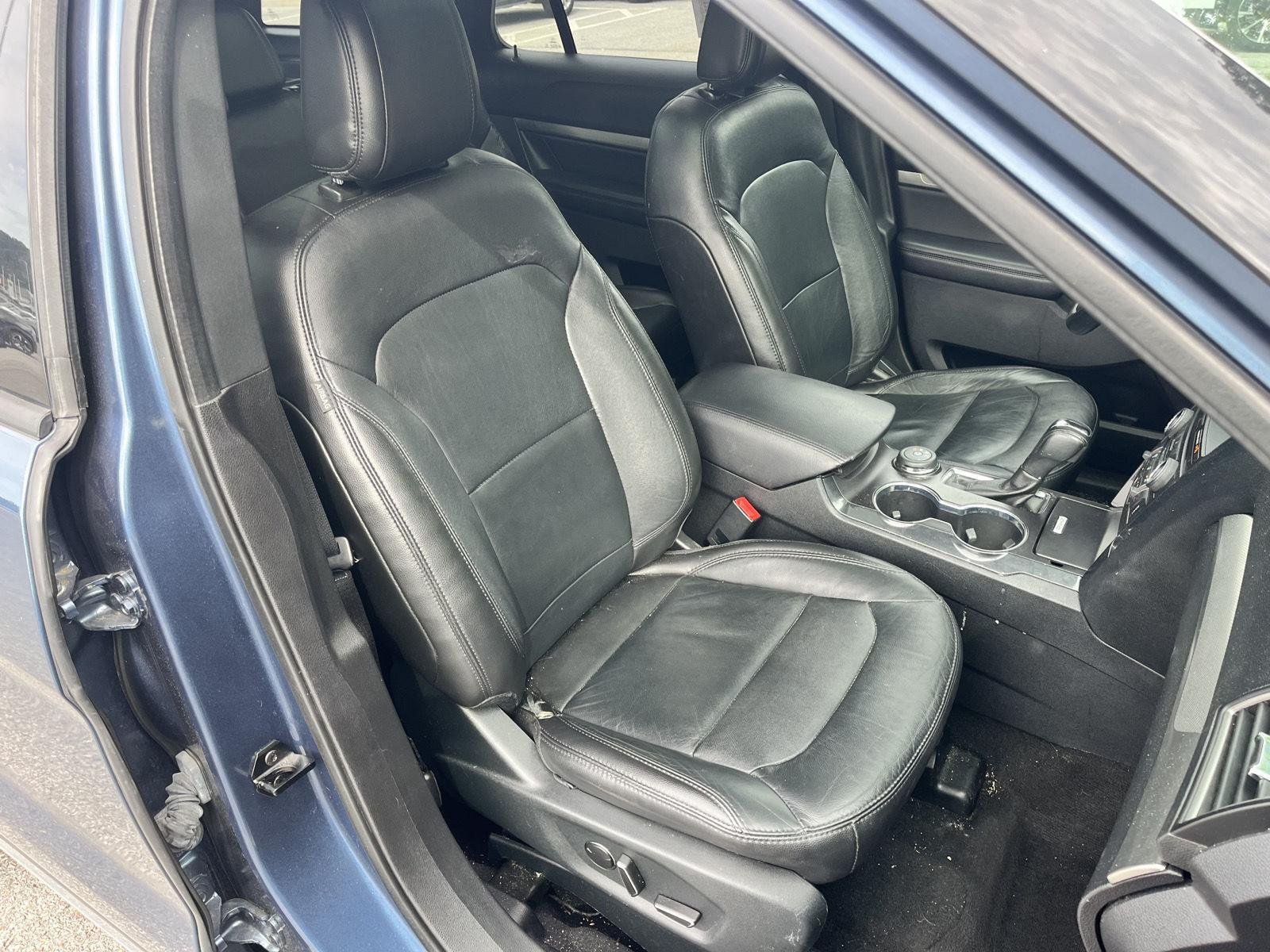 Used 2018 Blue Ford XLT image 23