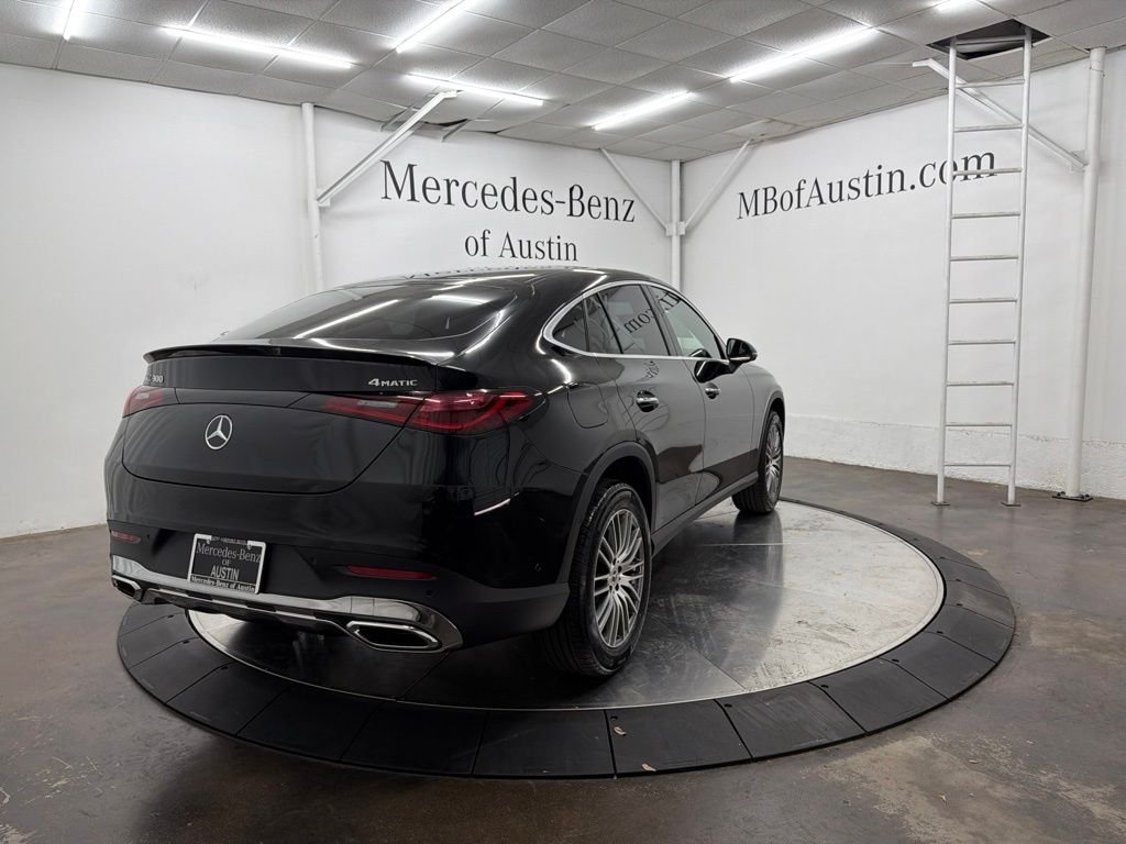 New 2026 Black Mercedes-Benz GLC 300 image 7