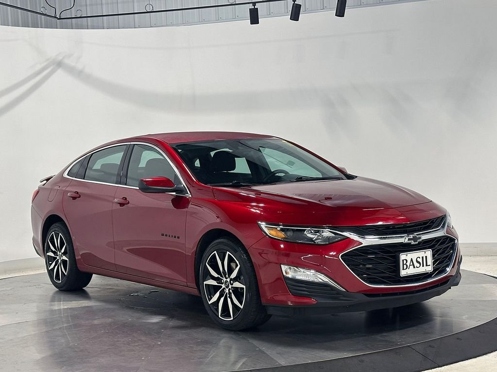 Used 2025 Red Chevrolet RS image 39