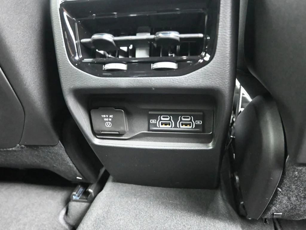 Used 2025 Gray Jeep Laredo X image 11