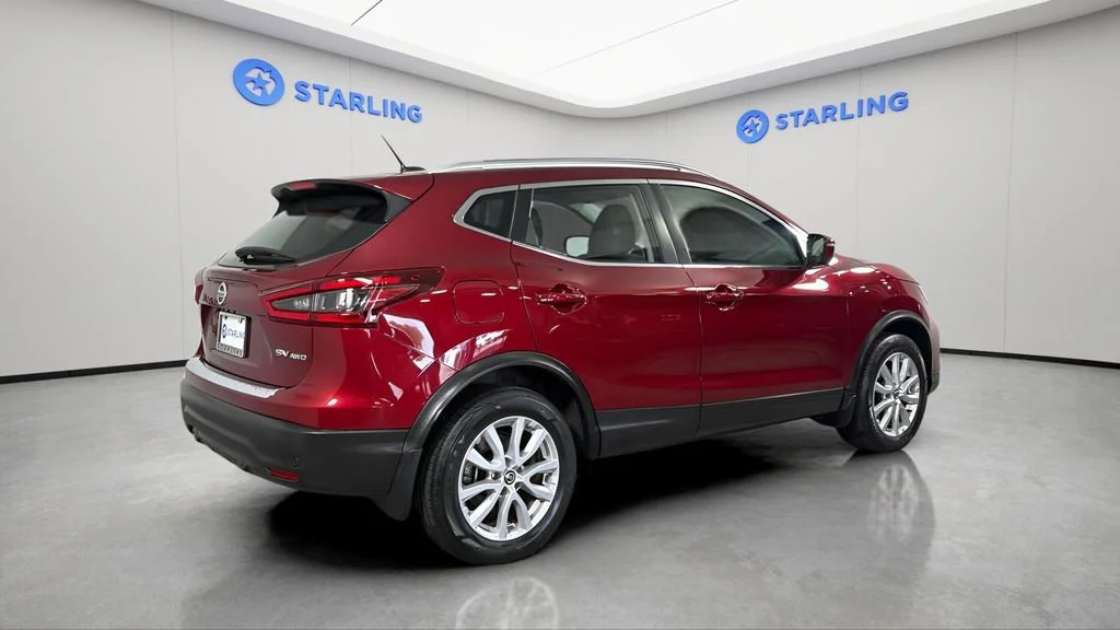 Used 2022 Red Nissan SV AWD Xtronic CVT image 9