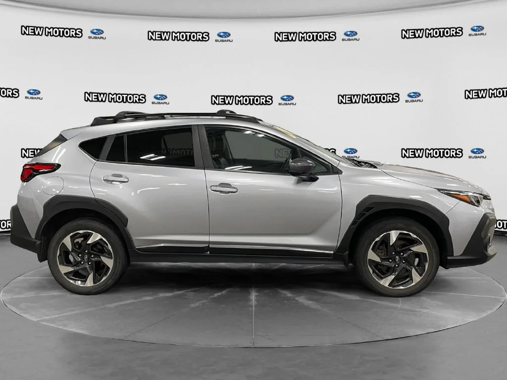 Used 2024 Ice Silver Metallic Subaru Limited image 6