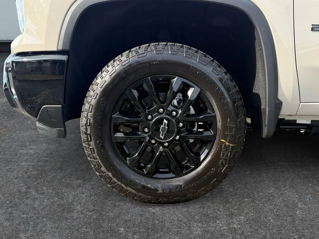 New 2026 White Sands Chevrolet Custom image 9