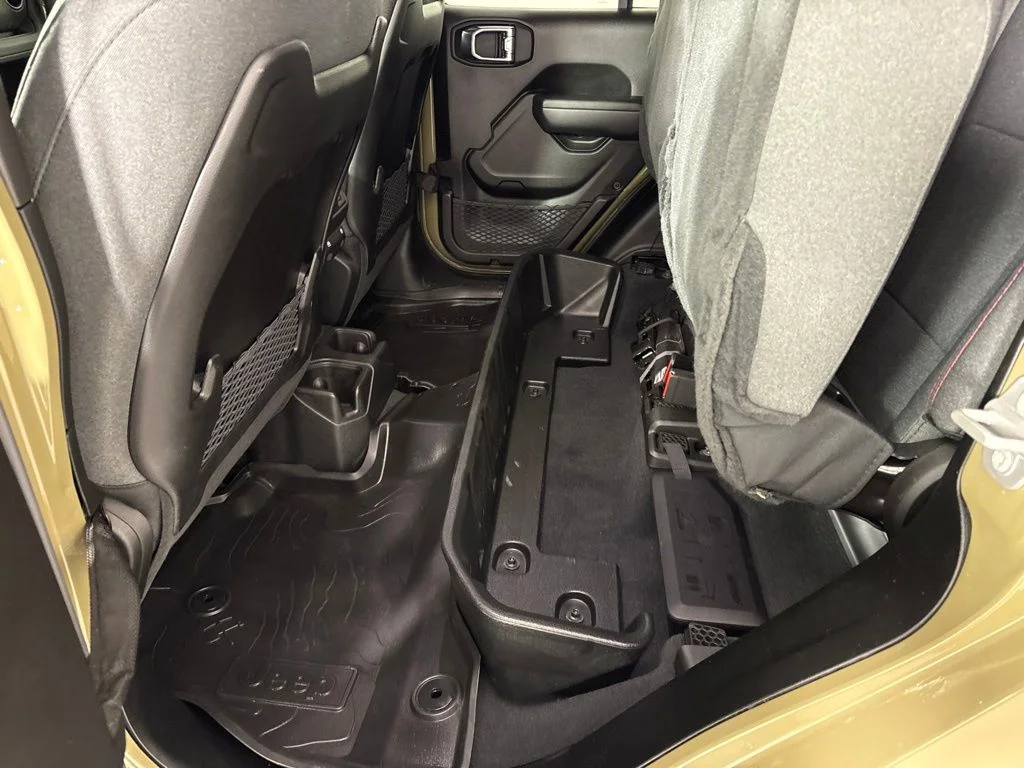 Used 2025 Green Jeep Rubicon image 32