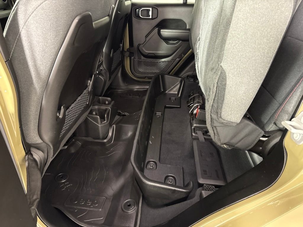 Used 2025 Green Jeep Rubicon image 32
