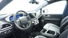 New 2026 Bright White Clear-Coat Exterior Paint Chrysler LX image 32