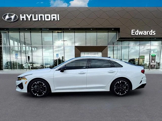 Used 2023 White Kia GT-Line image 3