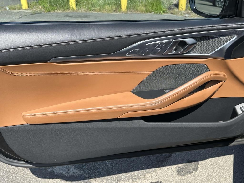 2023 BMW 8 Series M850i - Photo 14