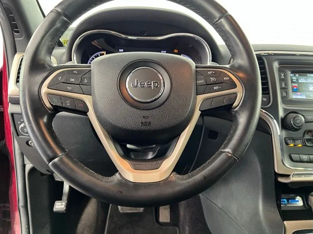 Used 2016 Red Jeep Laredo image 19