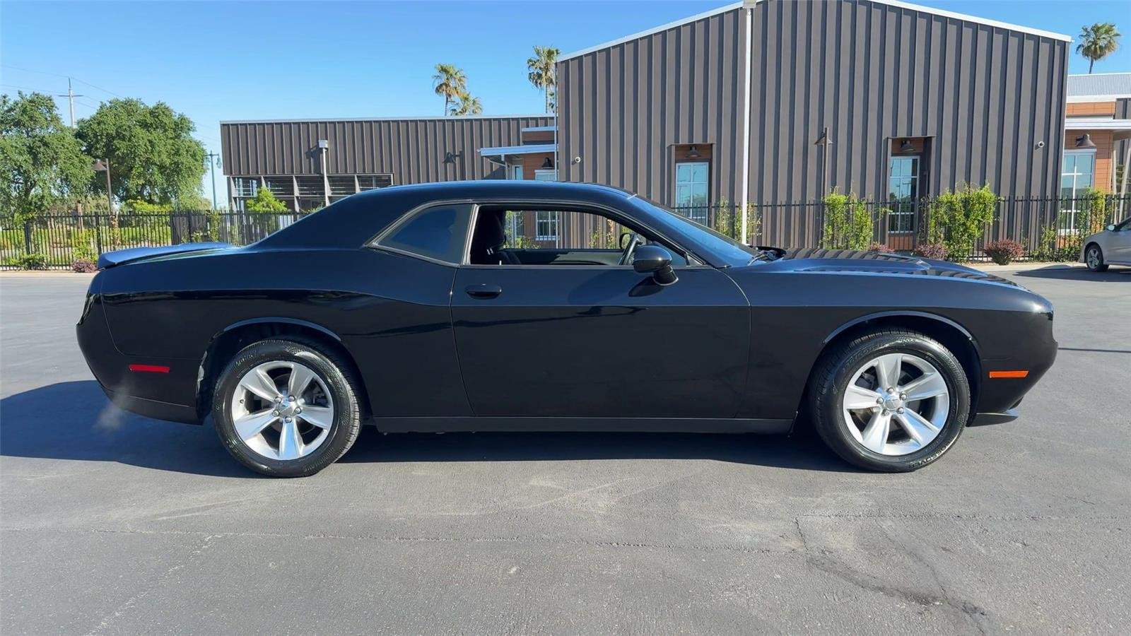 2021 Dodge Challenger SXT - Photo 9