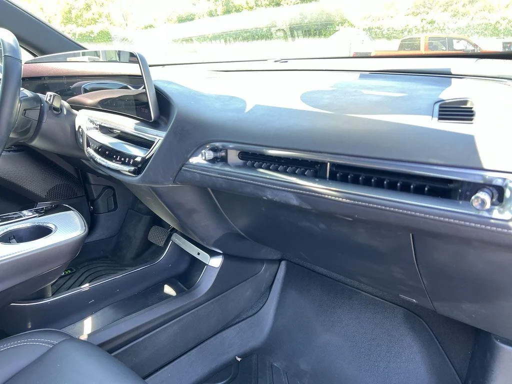 2024 Cadillac LYRIQ Tech - Photo 31