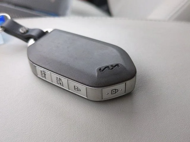 Certified Used 2025 White Kia S image 30