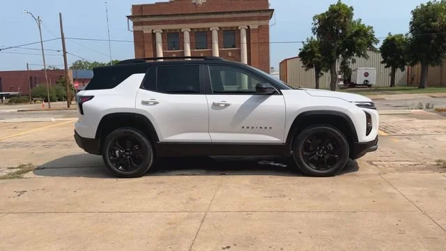 2027 Chevrolet Equinox LT - Photo 9