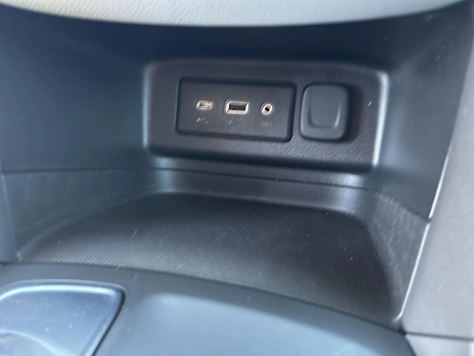 Used 2021 Summit White Chevrolet LS image 25