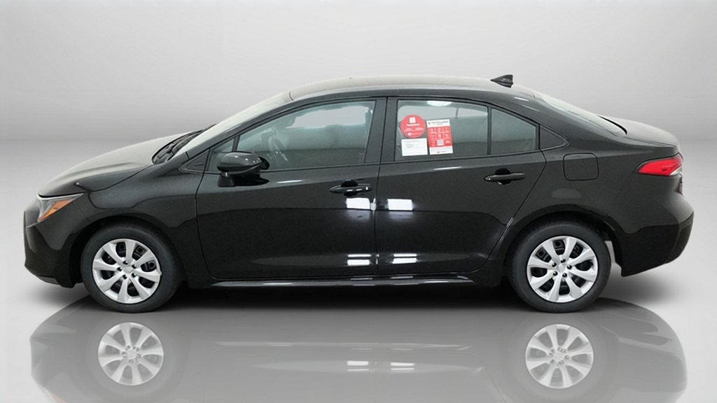 New 2027 Inked Toyota LE image 35