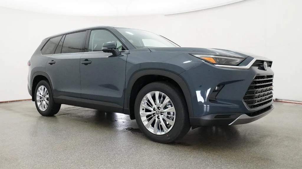 New 2026 Storm Cloud Toyota Platinum image 9