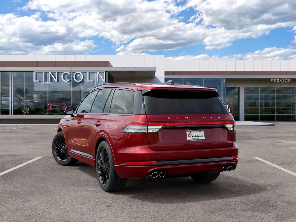 New 2027 Red Lincoln Reserve image 9