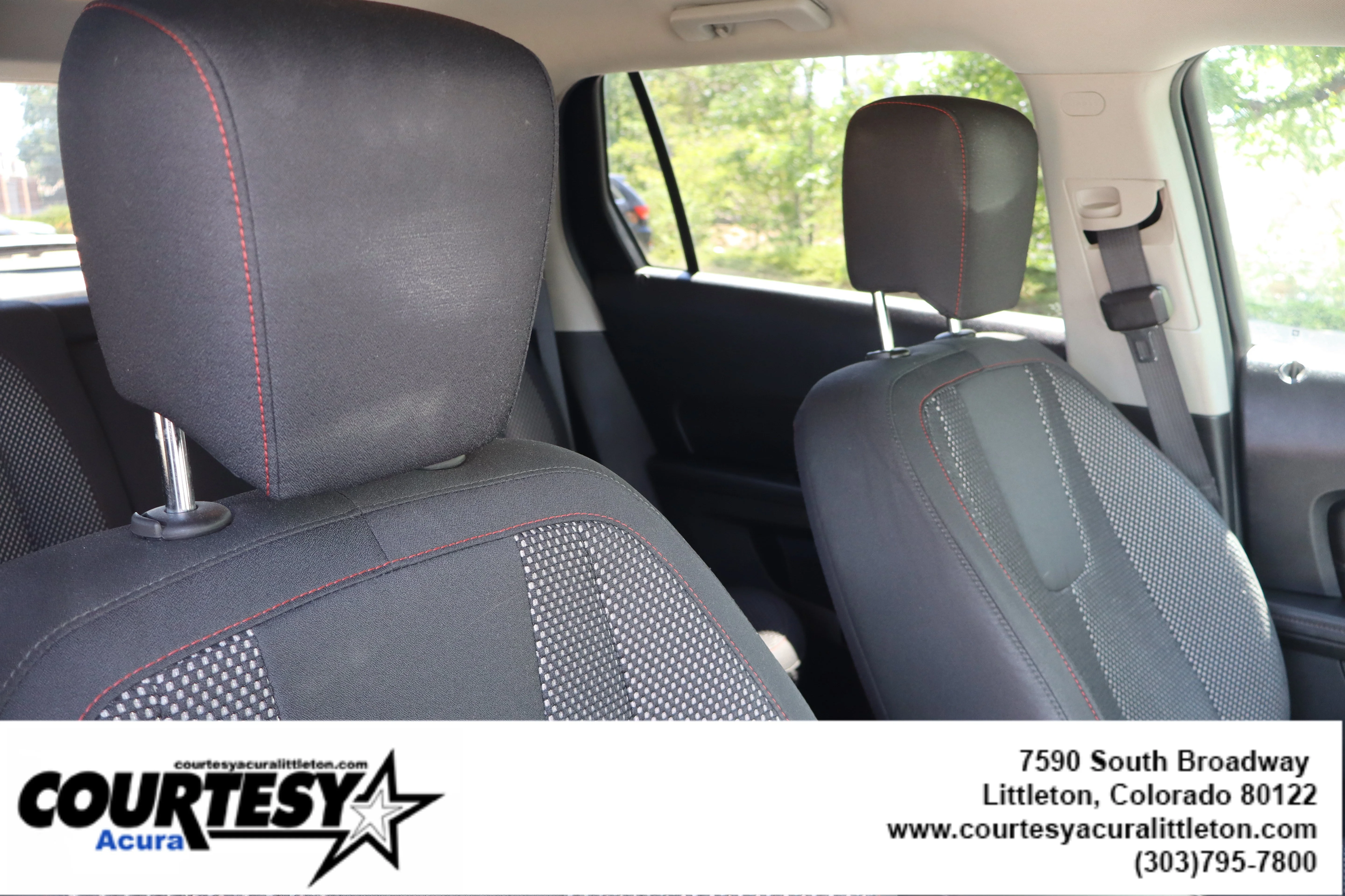 Used 2013 Carbon Black Metallic GMC SLE image 26