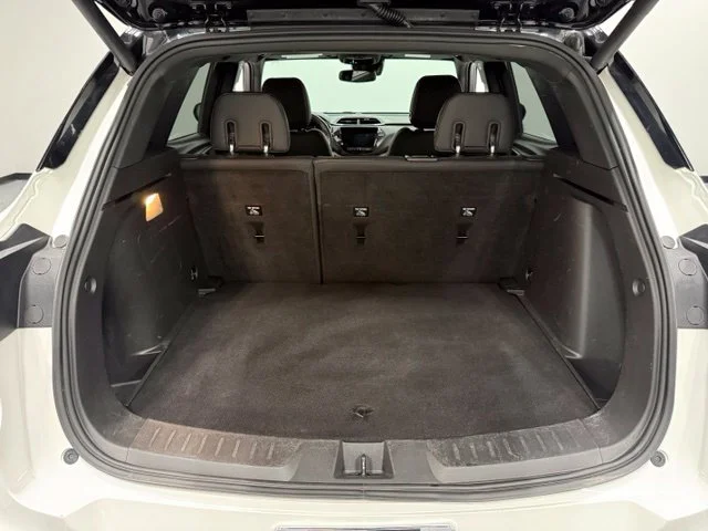 Used 2022 Beige Chevrolet RS image 35