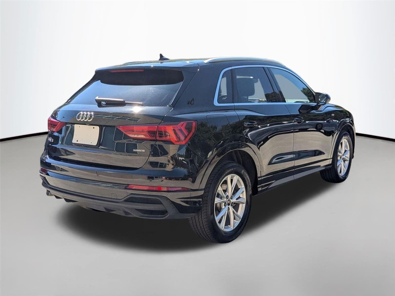 Used 2025 Mythos Black Metallic Audi S line Premium image 5