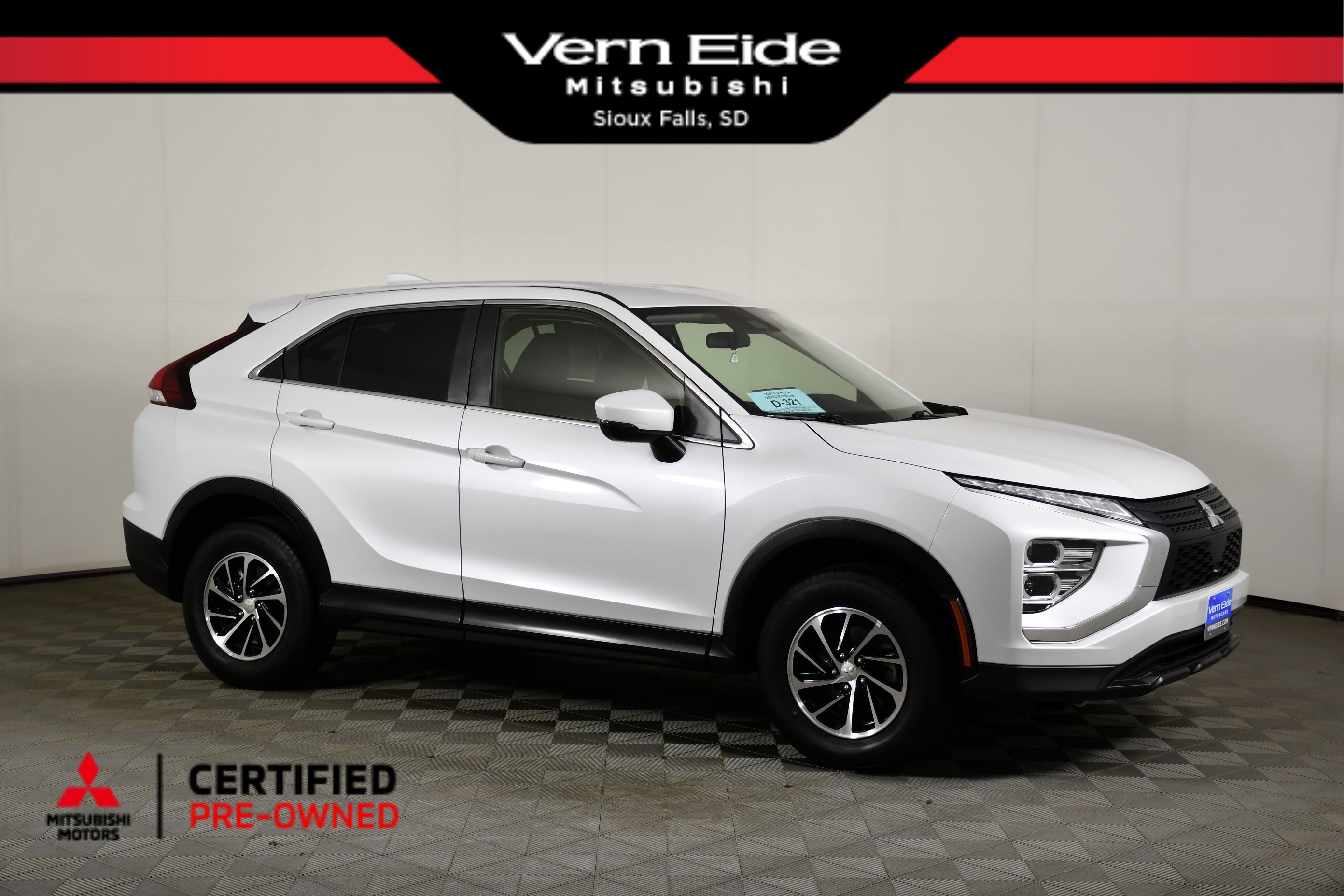 2024 Mitsubishi Eclipse Cross ES S-AWC's photo