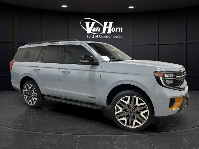 Used 2025 Gray Metallic Ford Tremor image 1