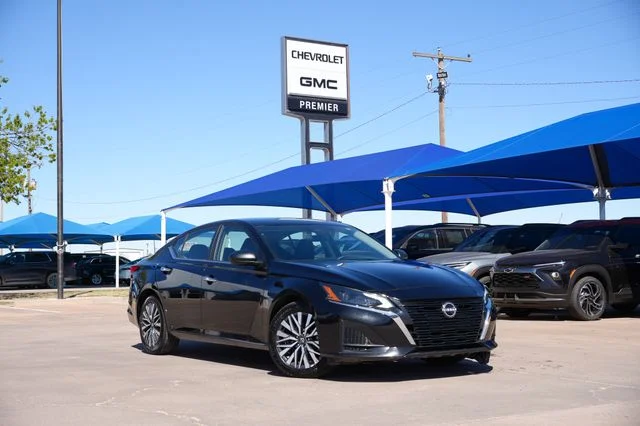 2025 Nissan Altima