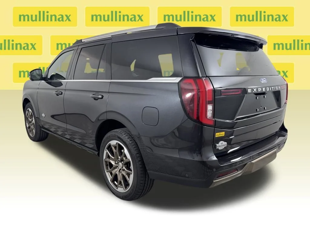 Certified Used 2025 Gray Ford King Ranch image 12