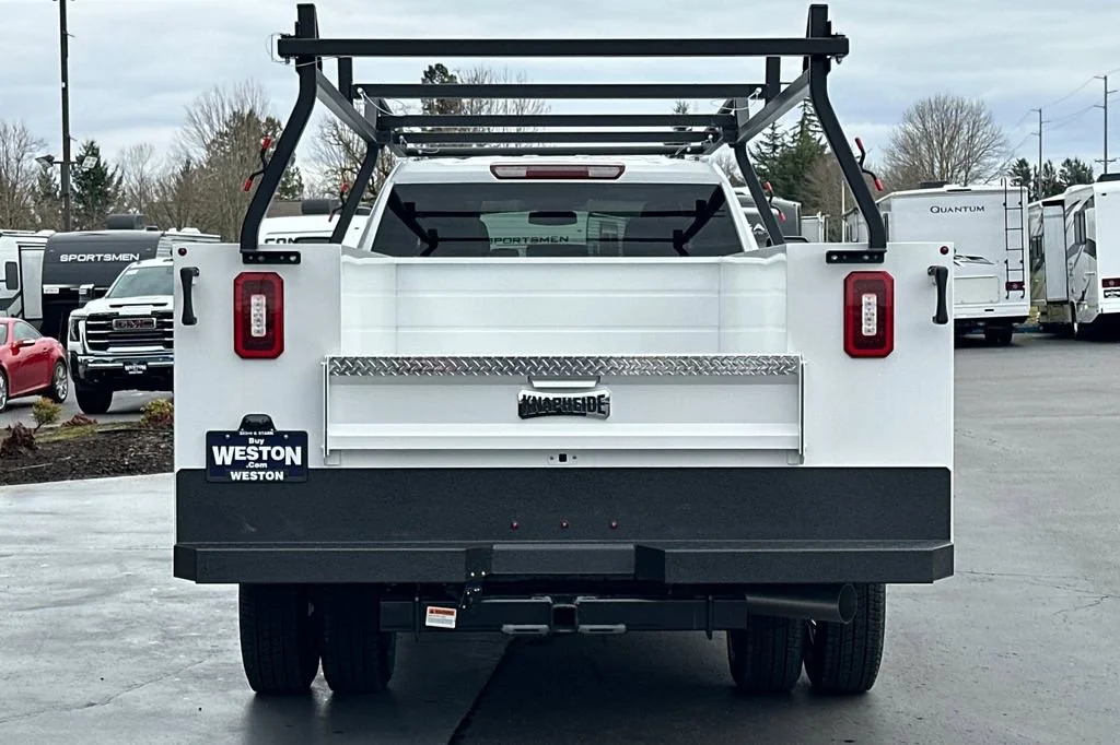 2026 GMC Sierra 3500HD Pro - Photo 6