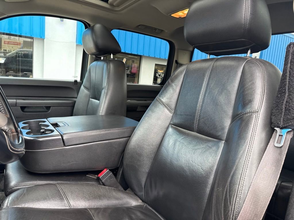 Used 2013 Stealth Gray Metallic GMC SLE image 26