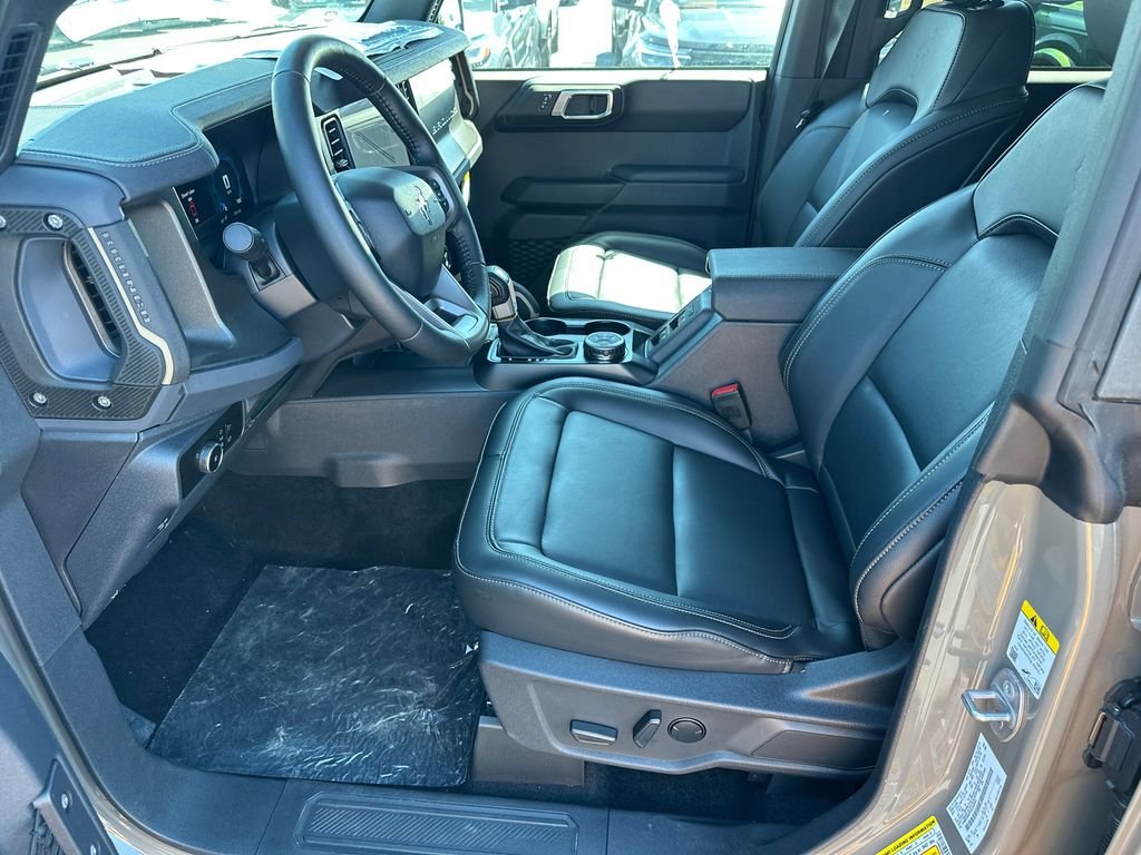 New 2025 Gray Ford Badlands image 9