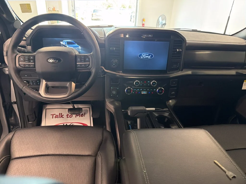 Used 2025 White Ford Lariat image 15