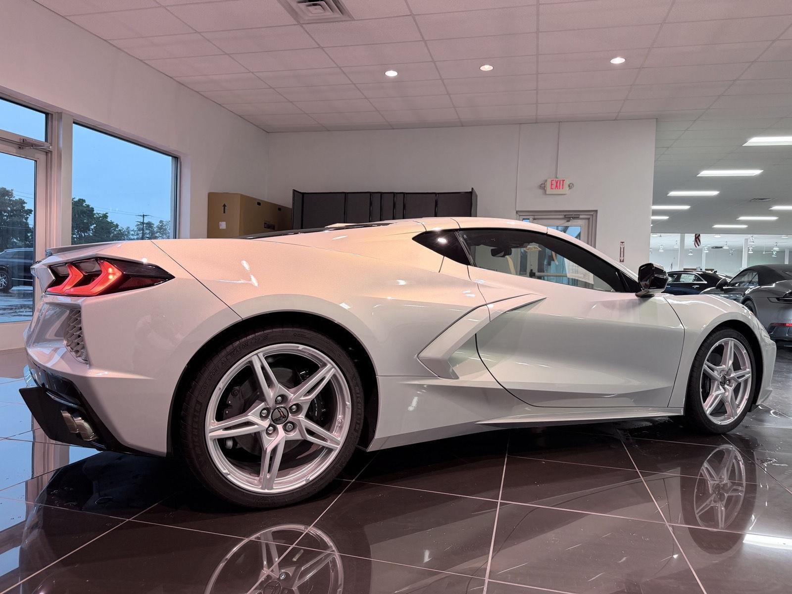 Used 2021 Silver Flare Metallic Chevrolet 2LT image 6