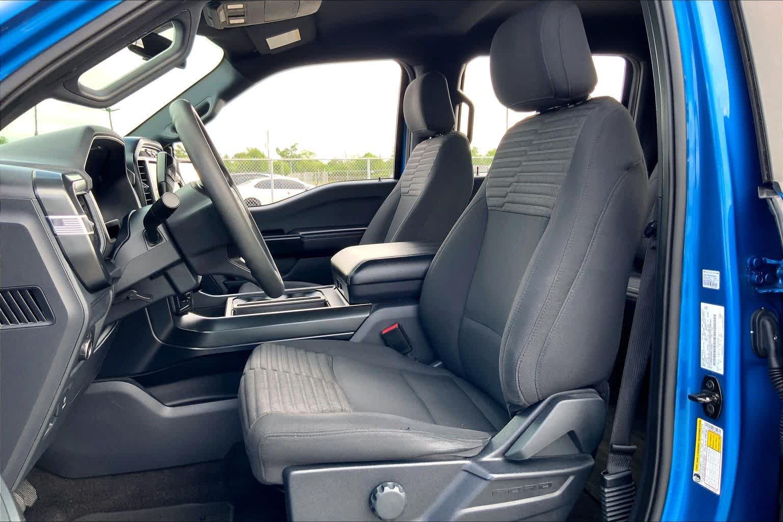 Used 2021 Velocity Blue Ford XL image 8