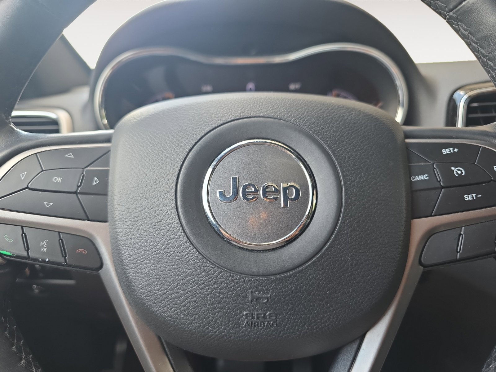 Used 2019 Bright White Clearcoat Jeep Altitude image 11