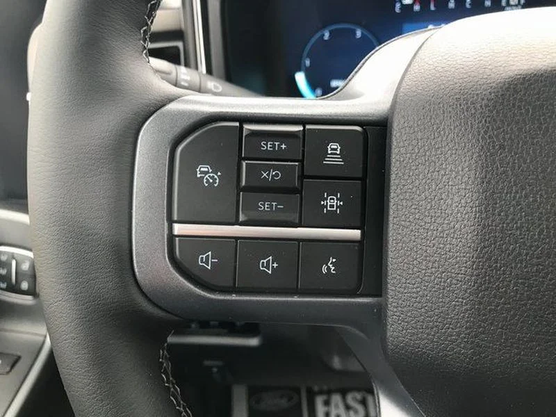 2026 Ford F-350 Super Duty Lariat - Photo 11