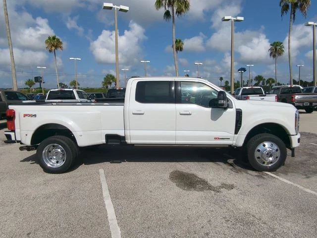 New 2026 Star White Metallic Tri-Coat Ford F-450® Platinum® image 3